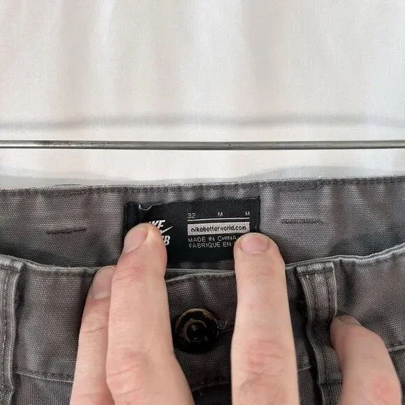 Nike SB Jeans Men's 32 Grey Distressed Cotton Blend Button Zip Vented Flaws - Picture 10 of 14